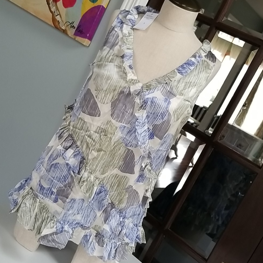 New Banana Republic silk blouse Size S
